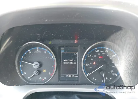 2017 Toyota Rav4 Xle z USA, uszkodzony, nr VIN JTMWFREV9HD096992